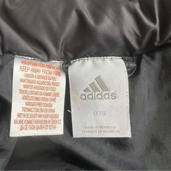 Adidas Puffer Jacket | Padded | Full Zip | Unisex | See Measurements - Picture 6 of 12